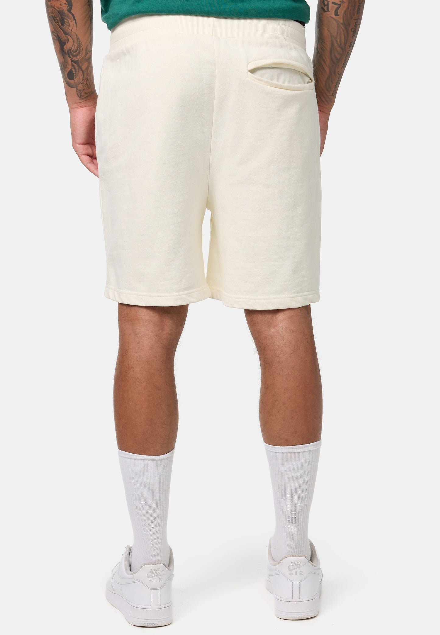 CREAM WHITE SHORTS